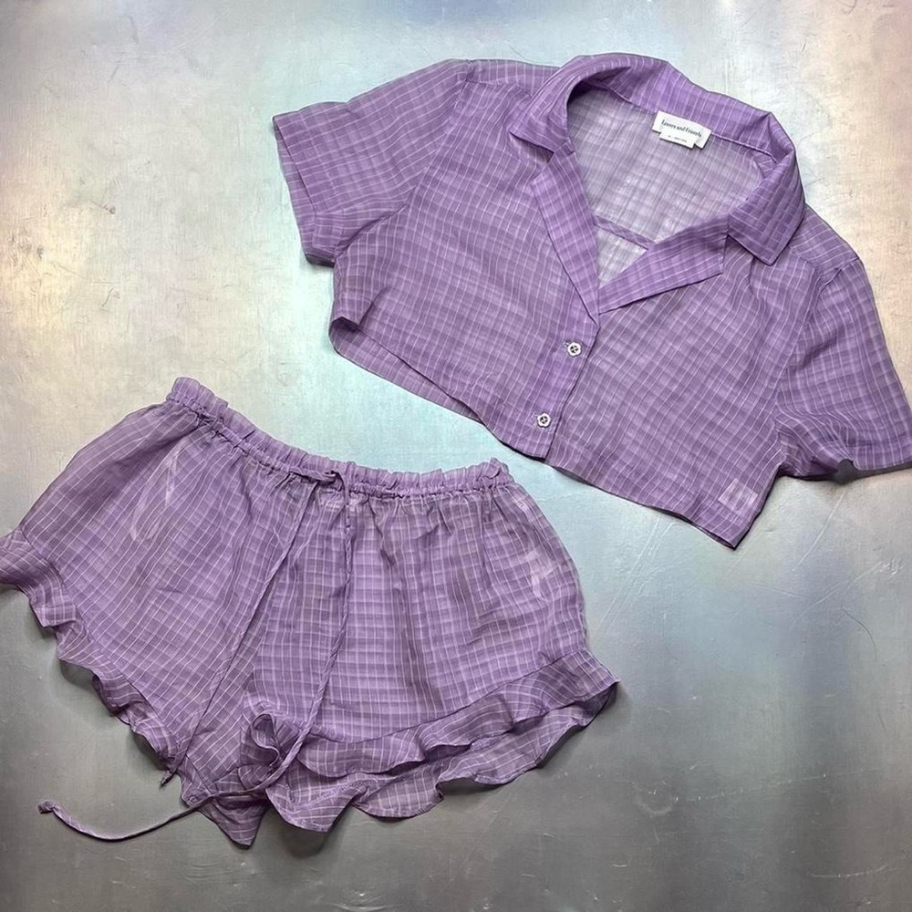 Lovers + Friends daydreamer crop top and shorts set in lilac purple